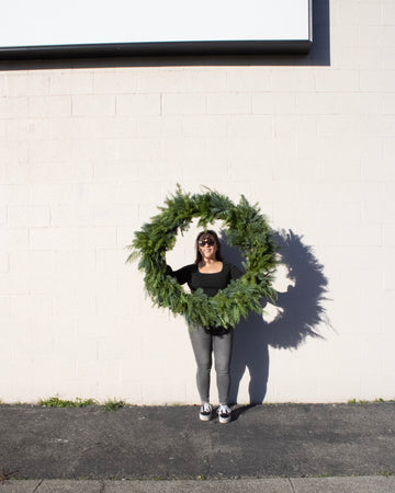 [Private Group] Giant Wreath Building, Saturday, November 29, 10 a.m.