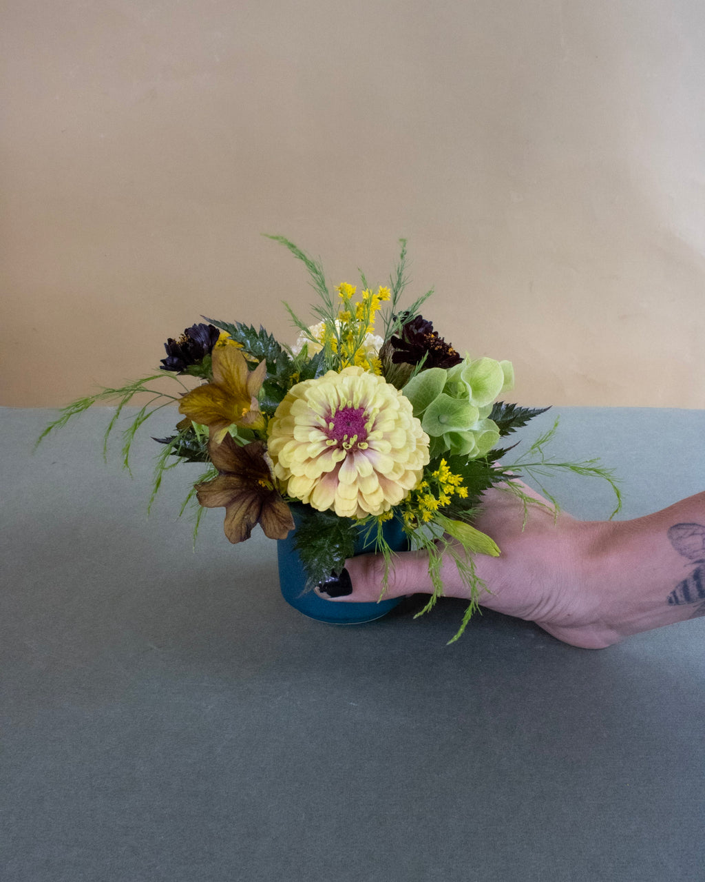Tiny Duo: Mini Vase Arranging, Sunday, August 16